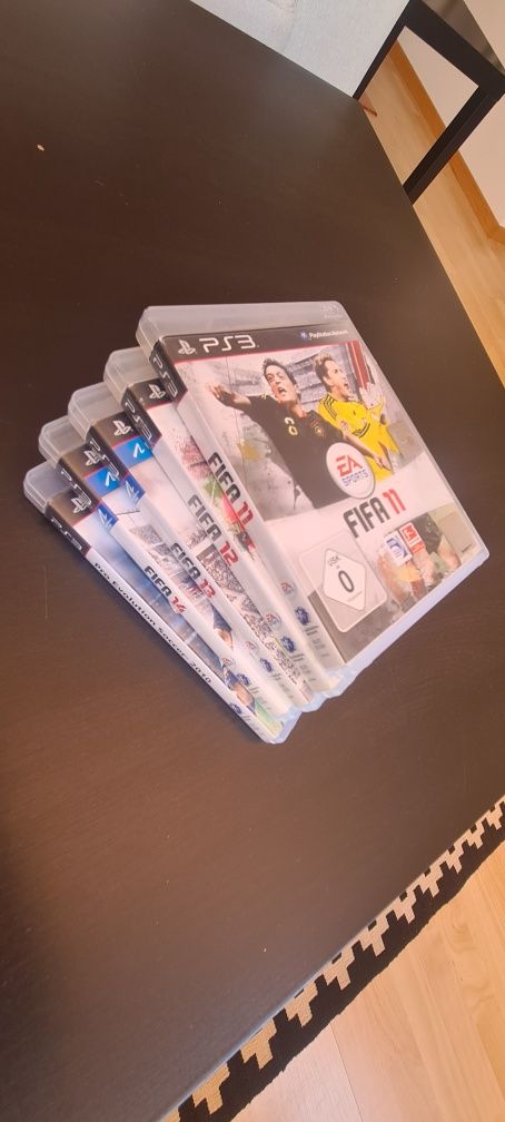 Lote de 5 jogos FIFA/PES para PS3