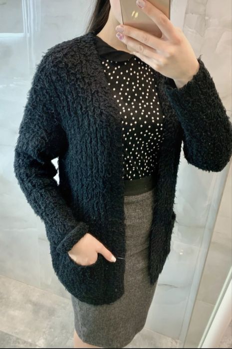 Sweterek kardigan czarny pluszowy włochaty primark xs