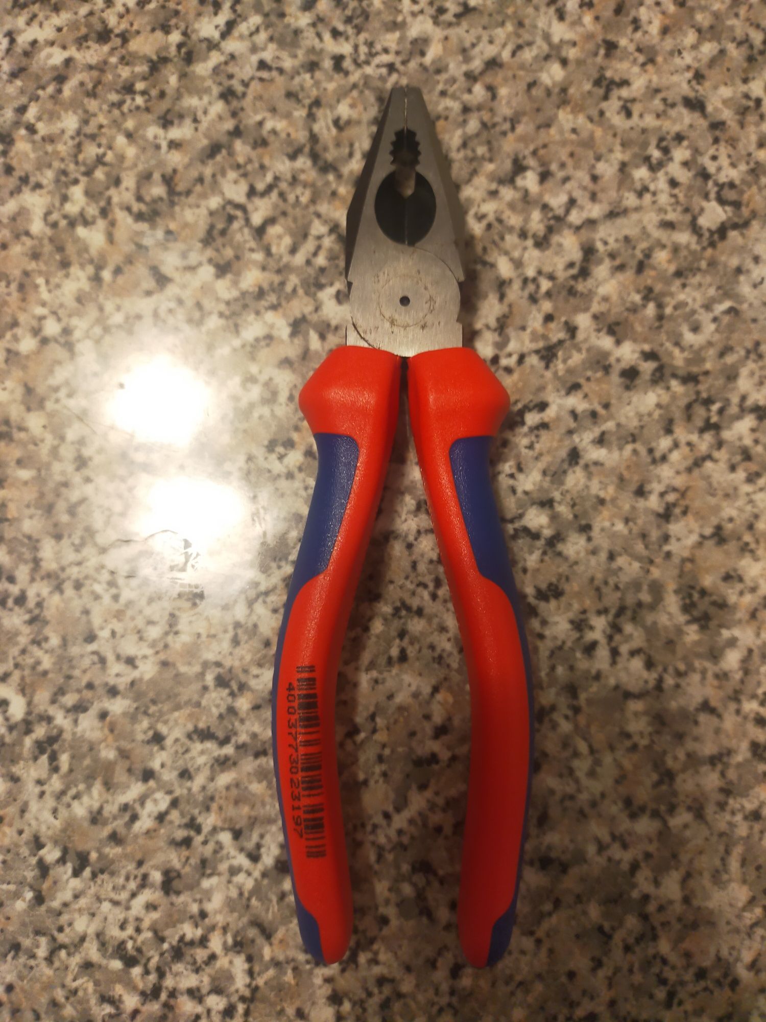 Alicate universal knipex