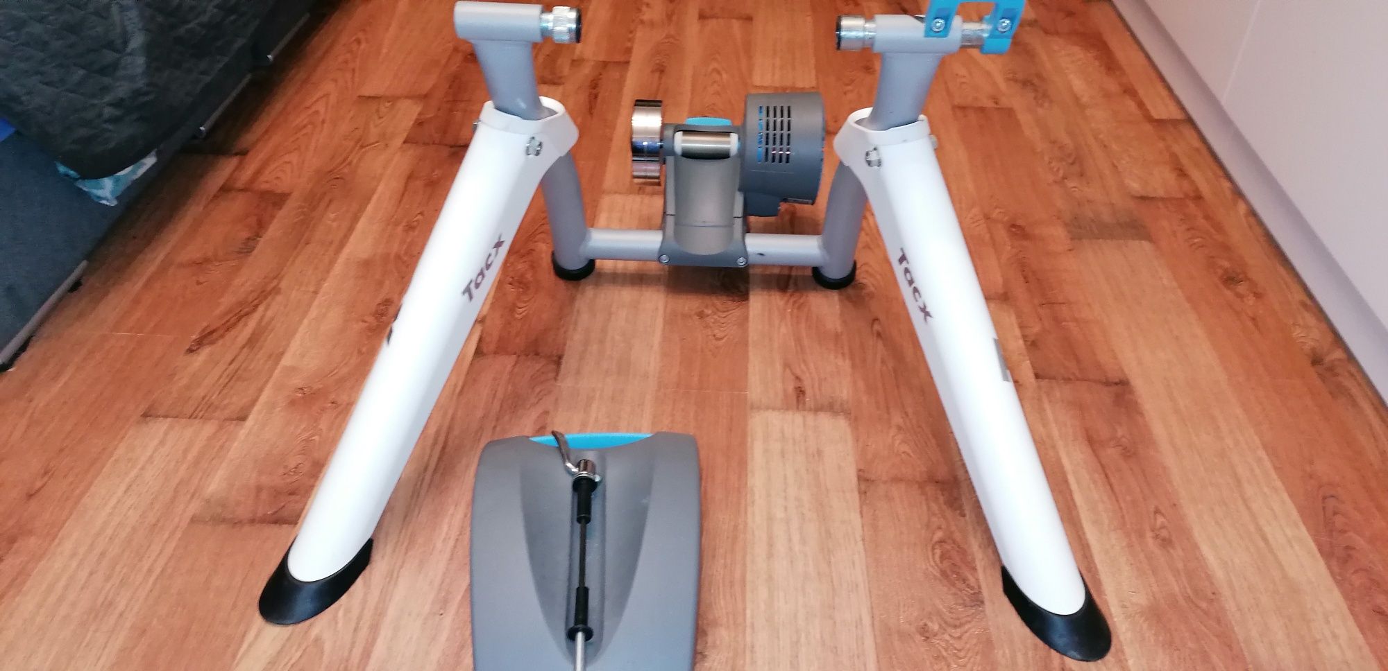 Trenażer Tacx Flow Smart