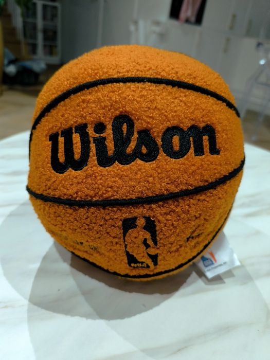 Poduszka NBA piłka do koszykówki Wilson gadżet