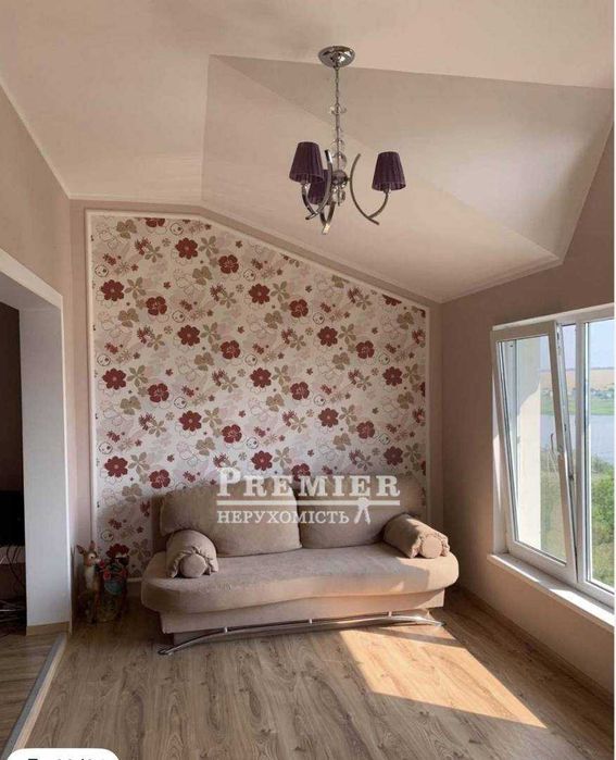 Продам сучасний двоповерховий будинок