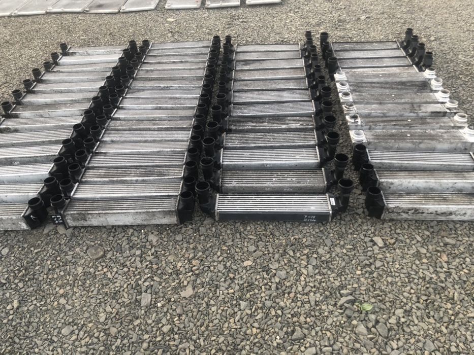 Продам Радіатор Інтеркулера на Бмв Е39 Е46 Е60 Радиатор Интеркулер