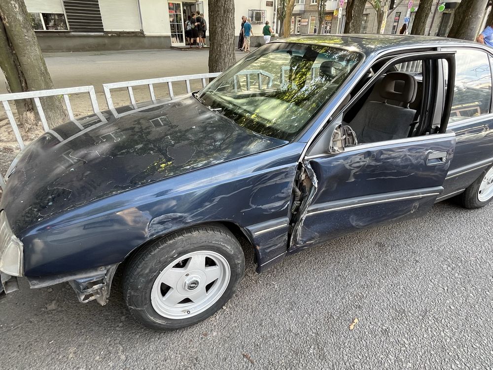 Opel Omega A 1990 2.0 C20NE