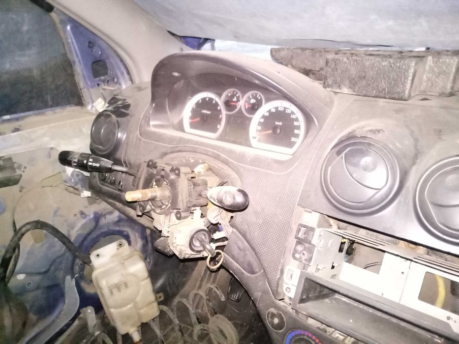 Панель поиладів Шевроле Авео