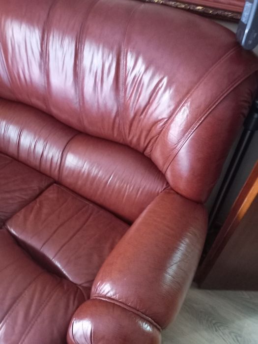 Sofá em pele genuína