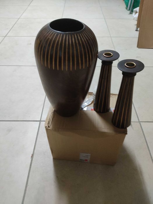 Vendo pote e porta velas em madeira