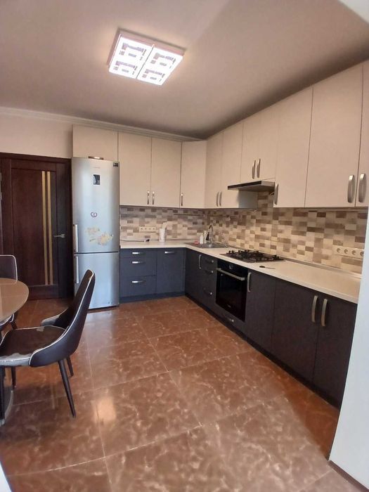 Оренда 2 кімн. квартири,  автономне опалення, центр