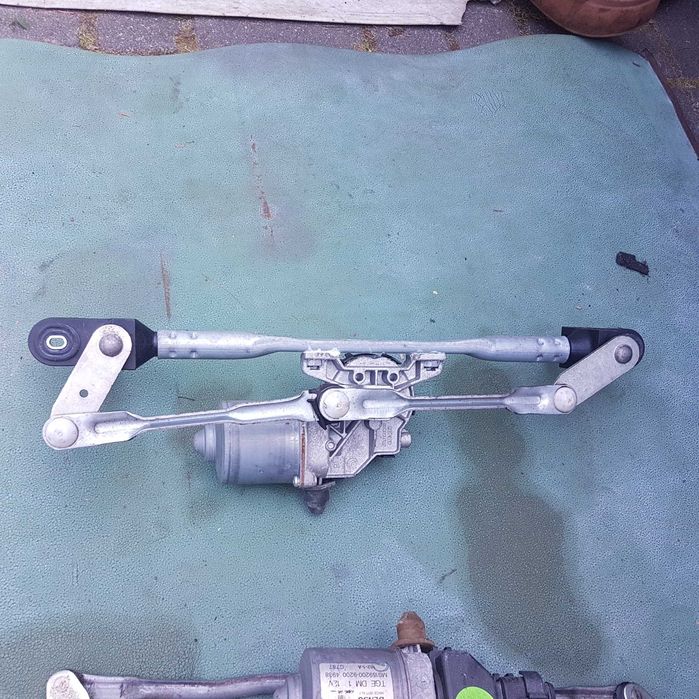 silniczek mechanizm ramiona cięgna wycieraczek przód fiat 500 jak nowe