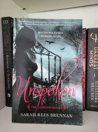 Livro Unspoken de Sarah Rees Brennan