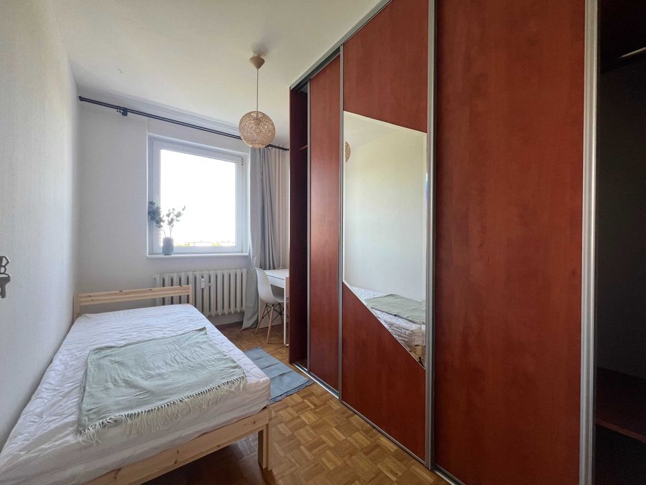 Pokój jednoosobowy w urządzonym mieszkaniu na Ratajach