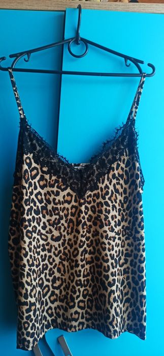 Продам  женские кофточки.