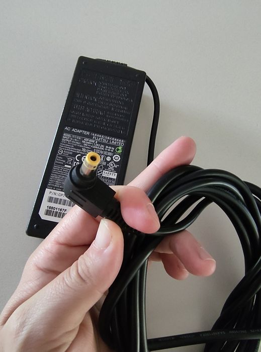 Carregador portátil Fujitsu
