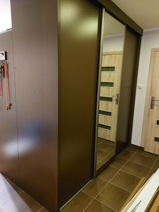 Sprzedam zestaw mebli kuchennych + szafa do przedpokoju