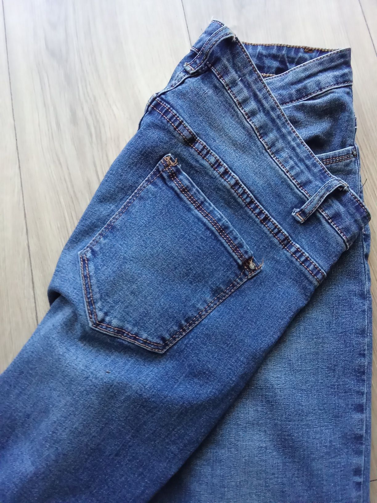 Jeansy damskie Skinny & design