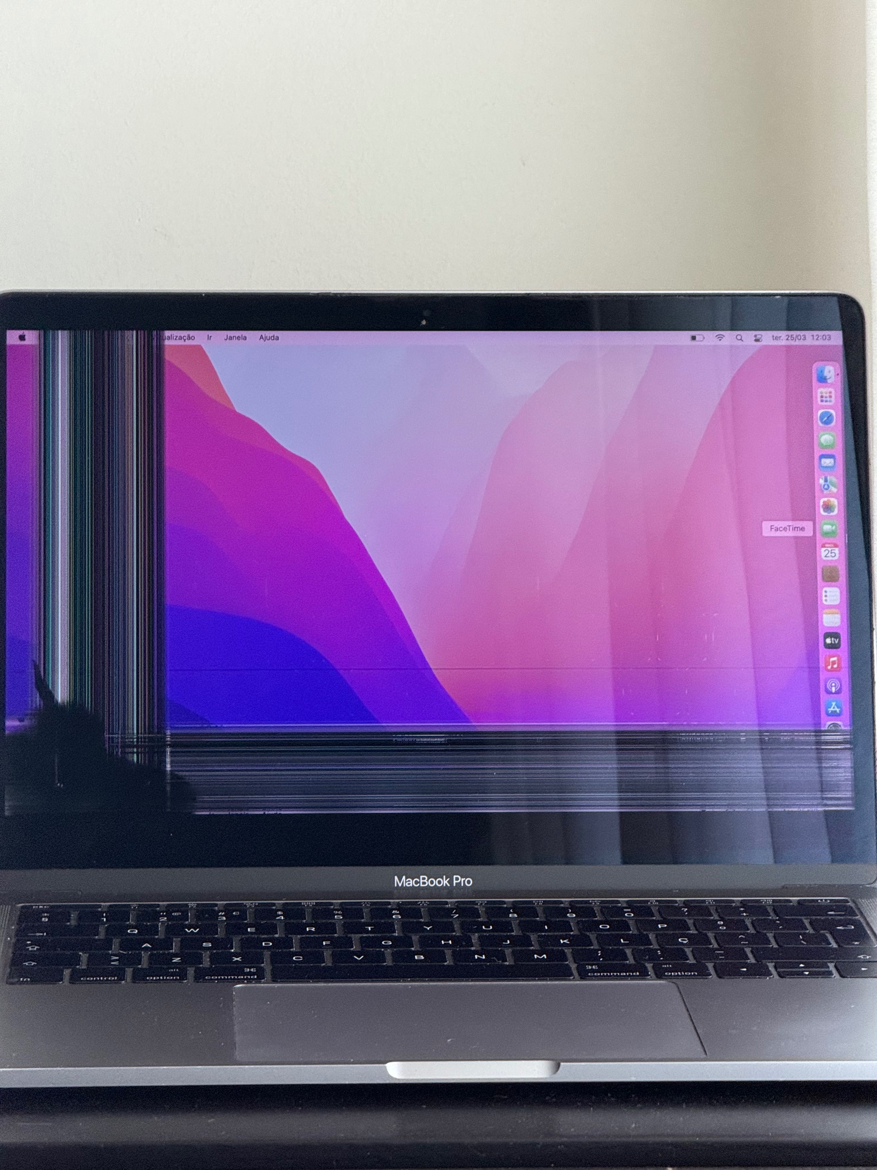 MacBook Air 13” Intel core i5 com ecrã condicionado