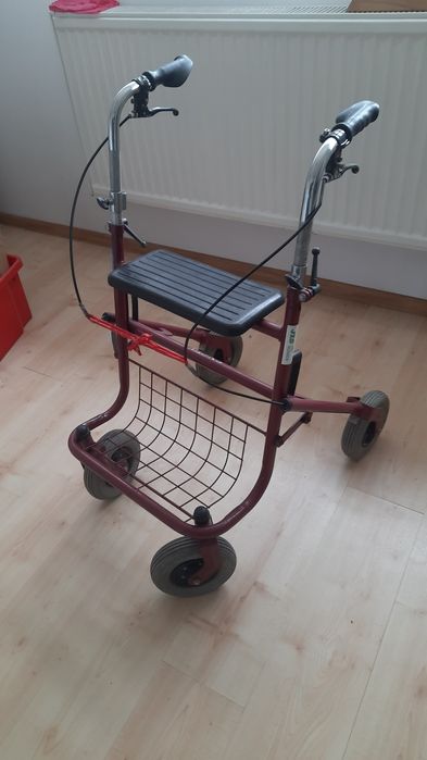 Chodzik inwalidzki balkonik prowadzenia osoby starszej Seniora senior