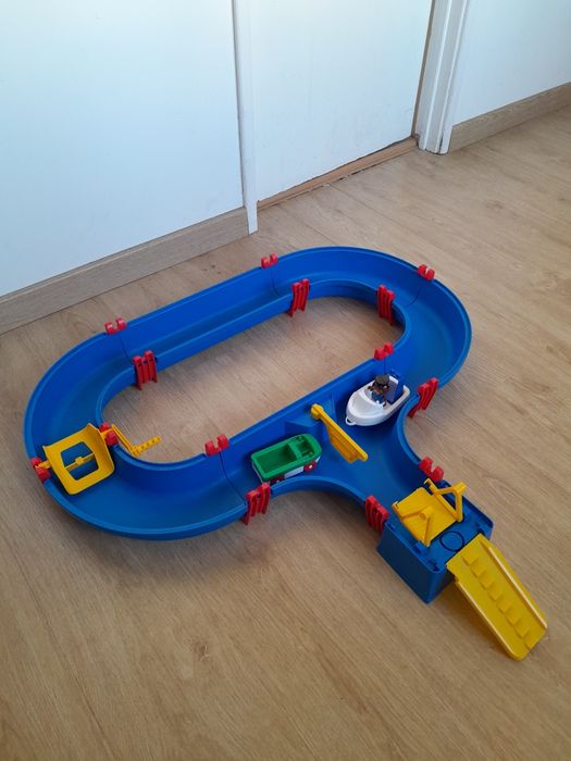 Vendo Jogo Aquático de Brincar para Criança muito bonito como novo