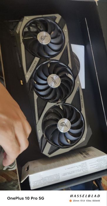 Asus AMD Radeon RX6750XT ROG STRIX OC 12GB