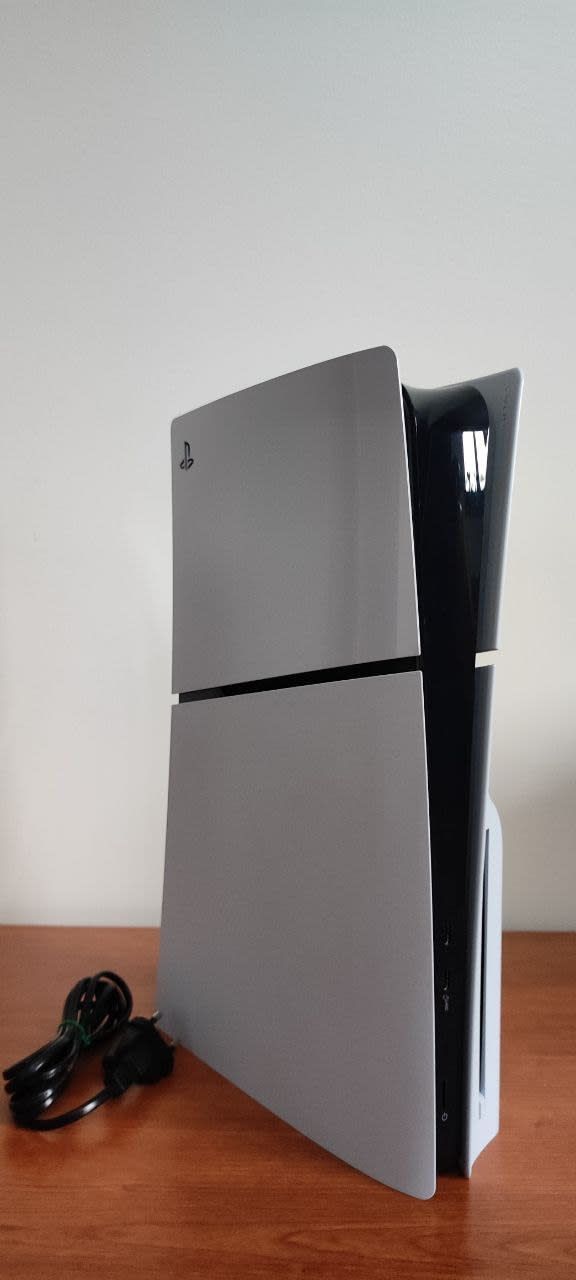 PS5 PlayStation 5 Slim Standard Sem Comando