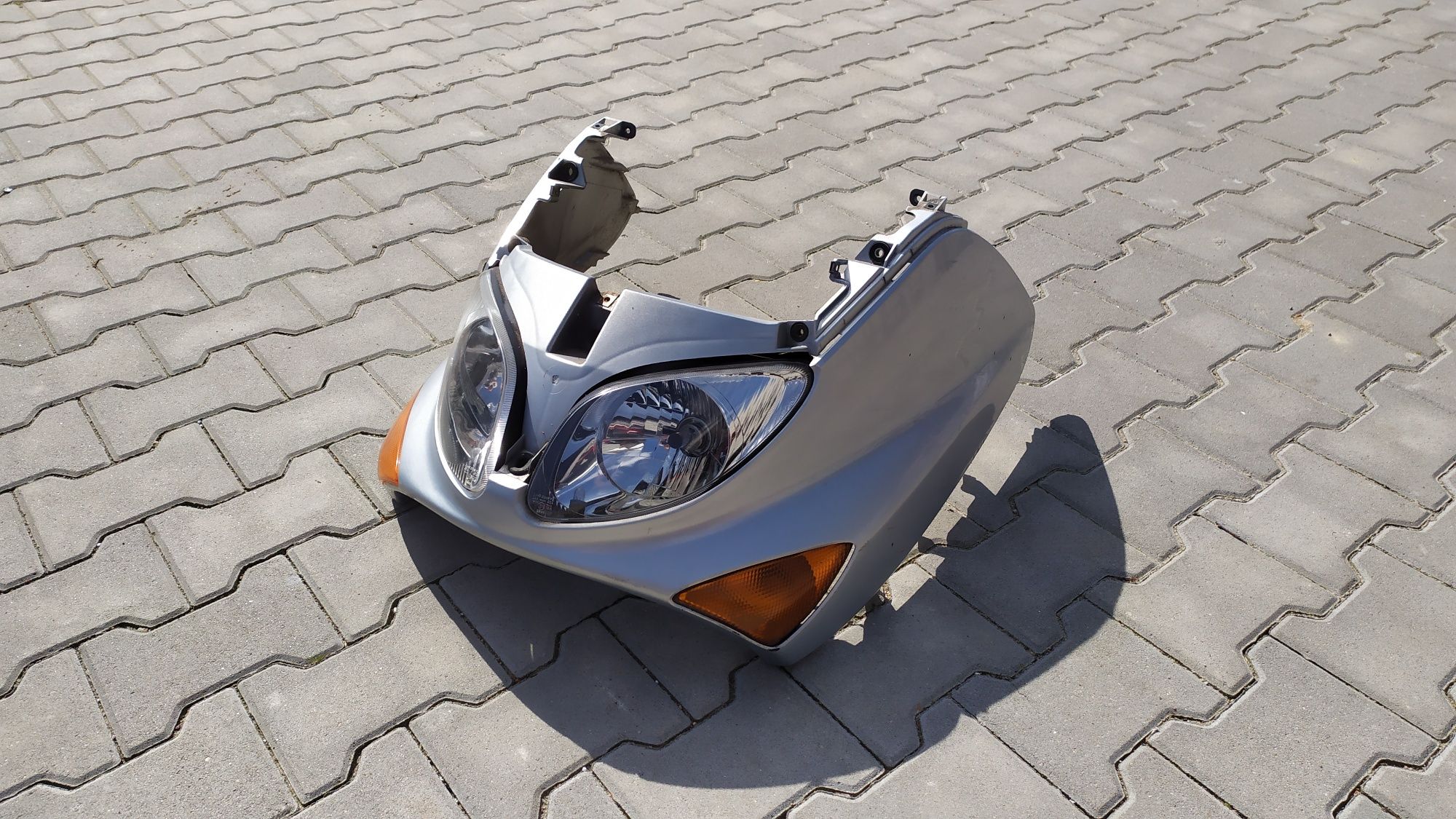 Owiewka lampa kierunki Yamaha tmax 500 czasza