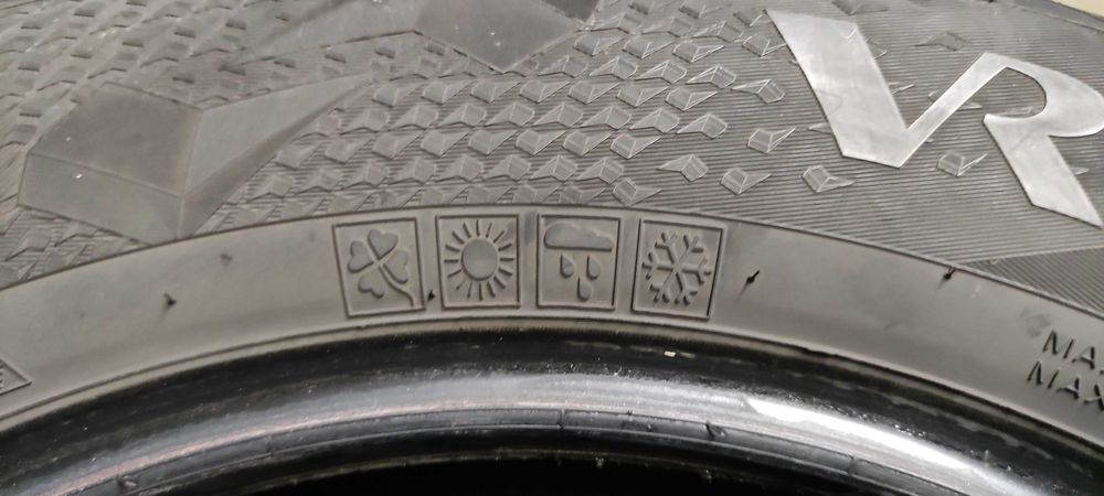 4 szt wielosezonowe Opony Vredestein Quatrac 5 R16