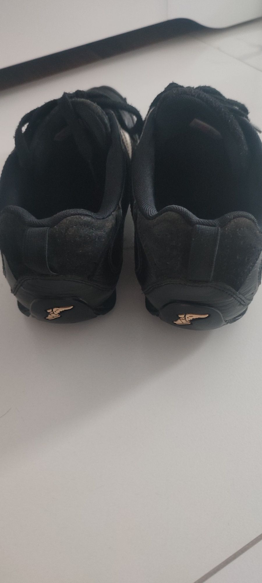 Buty piłkarskie turfy Adidas 40 2/3