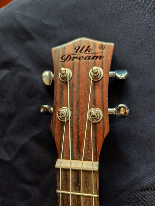 Ukelele, NOVO de grande qualidade