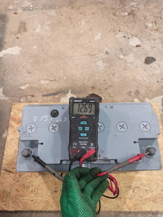 Аккумулятор 110А  практически новый