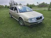 Продам власний автомобіль!