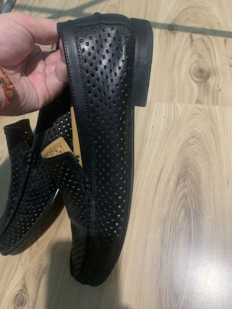 Туфлі літні шкіра чорні Bally оригінал