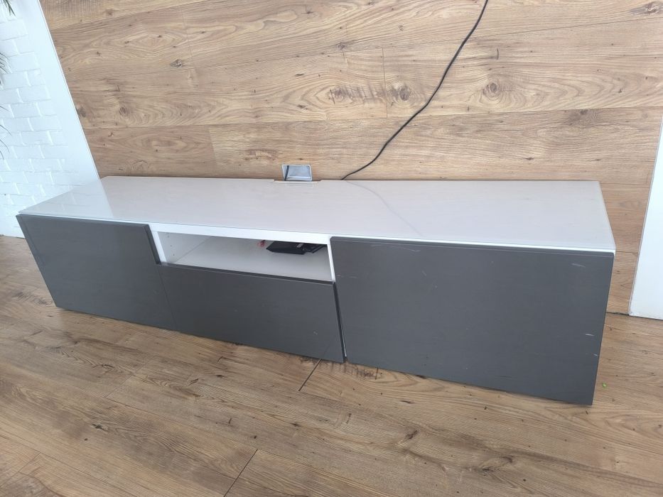 Ikea szafka RTV wysoki połysk