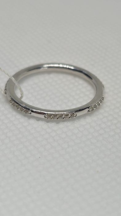 Каблучка з білого золота. Нова. Sova.