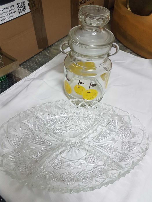 Prato de Aperitivos em Vidro + Frasco Decorativo - Total 5 euros