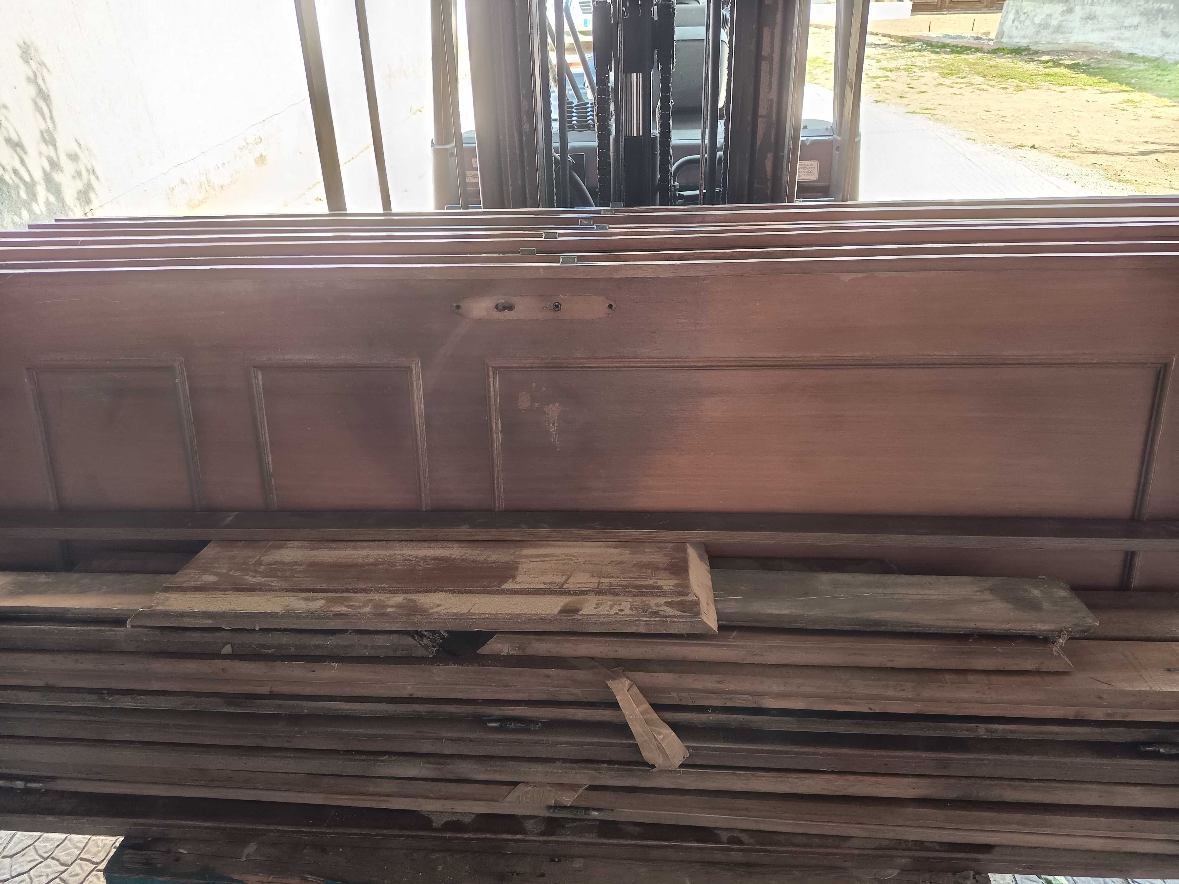 Vendo 8 portas com aros