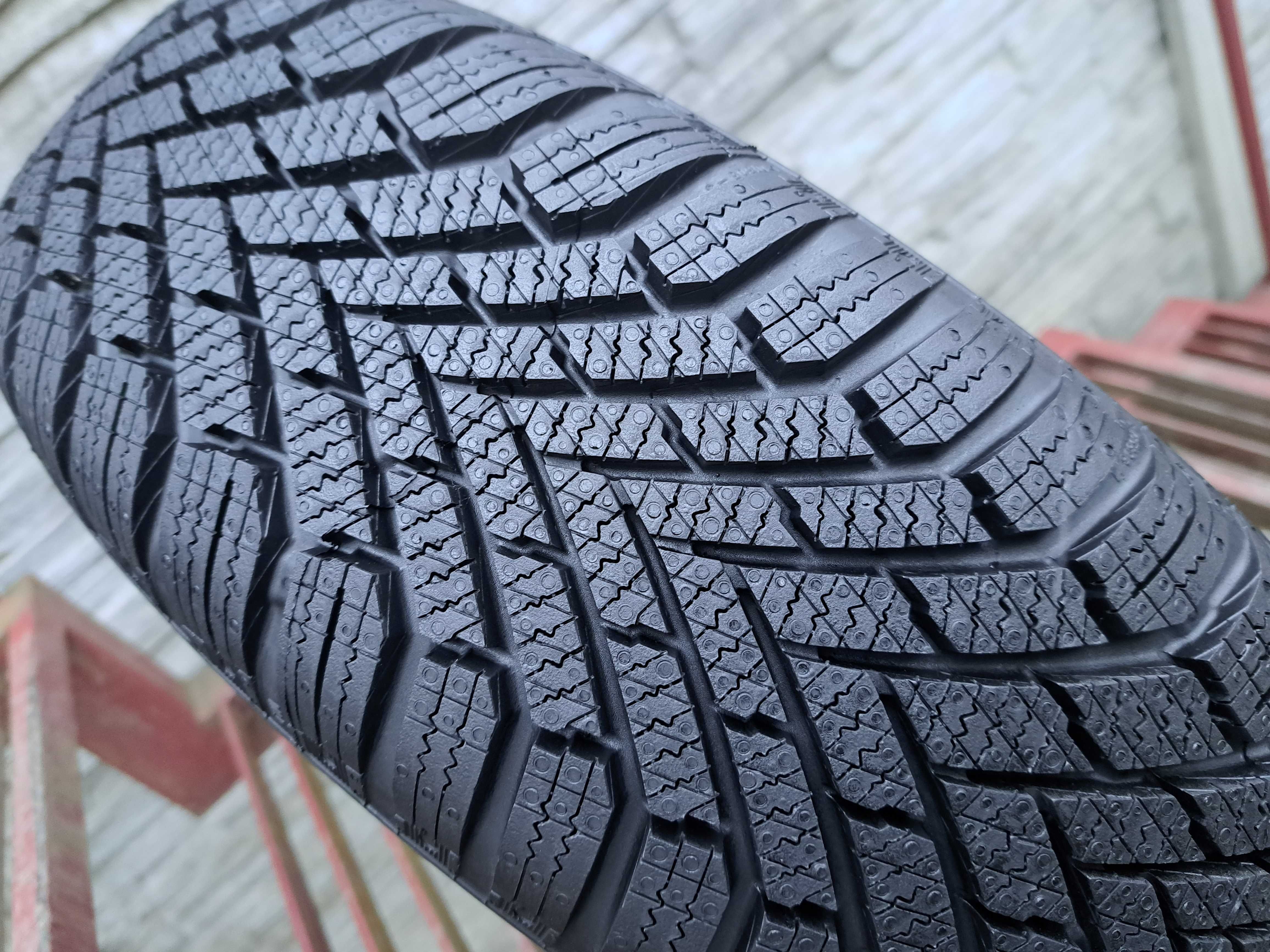 Opona zimowa 165/70 R14 Continental Winter Contact TS860 Montaż Gratis