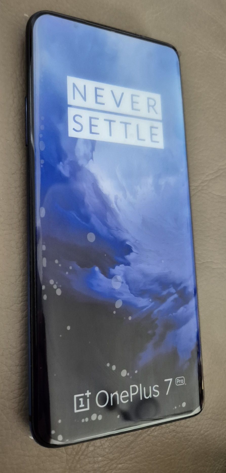 Atrapa telefonu OnePlus 7 Pro kod G01/13