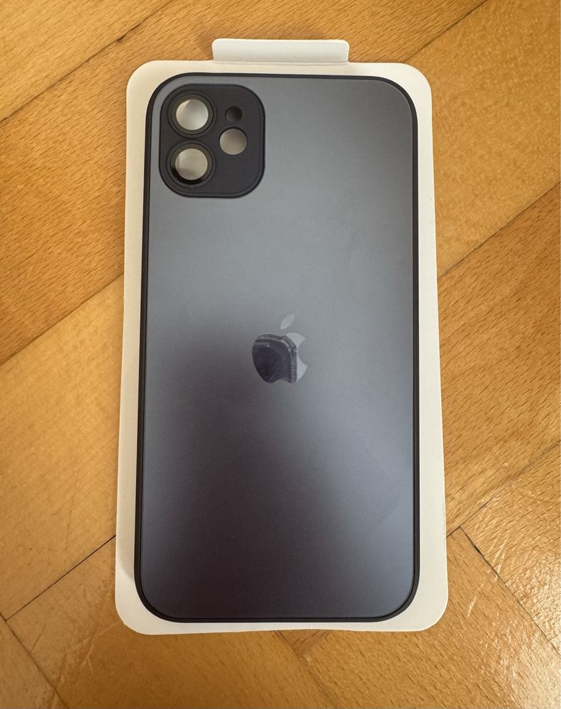 Чохли на 11 айфон і 15 Pro