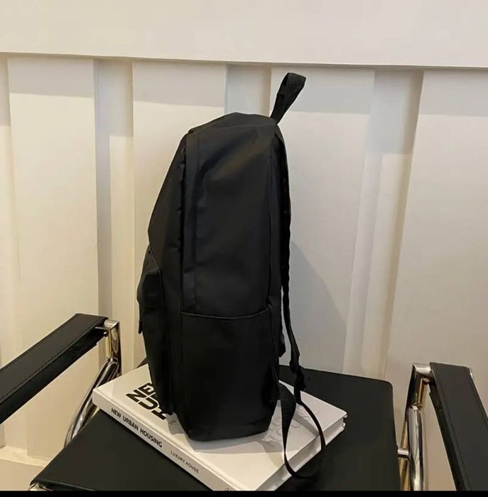 Черный спортивный рюкзак универсальный без принтов