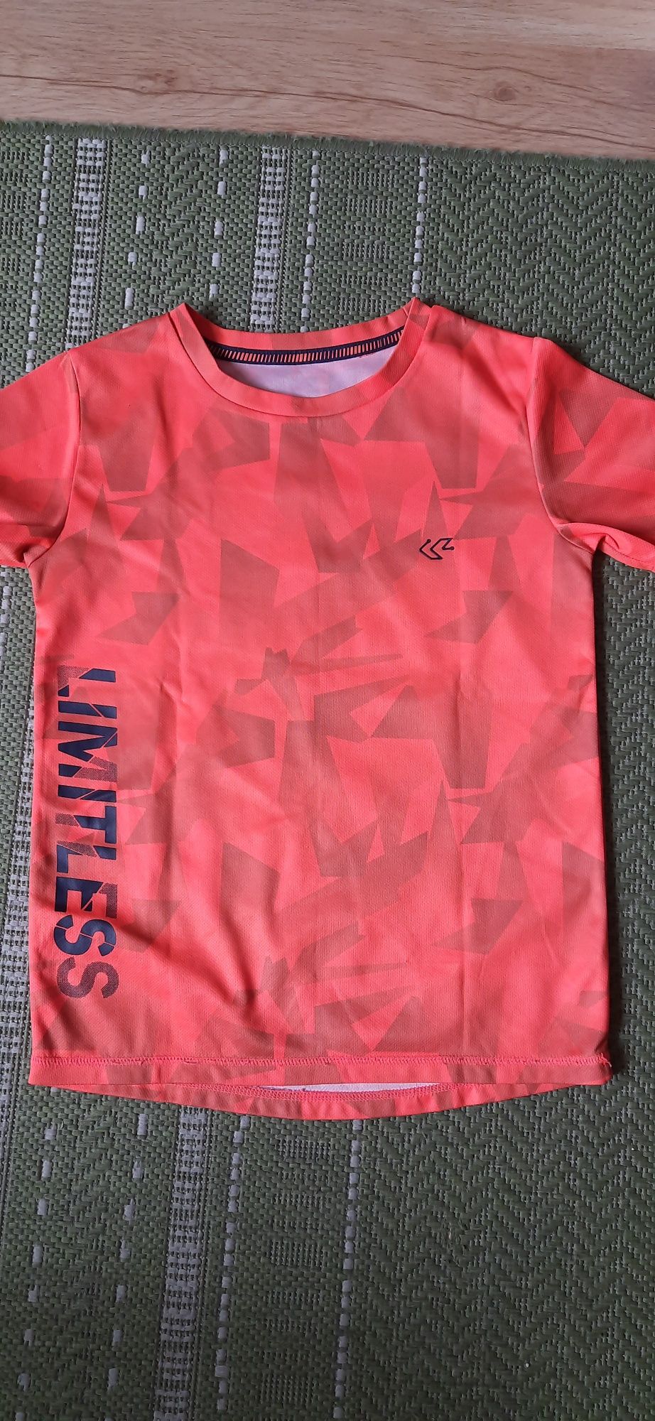 Koszulka-T-shirt  r.128