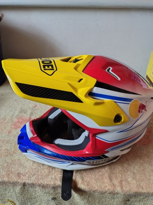 Продам шлем  SHOEI