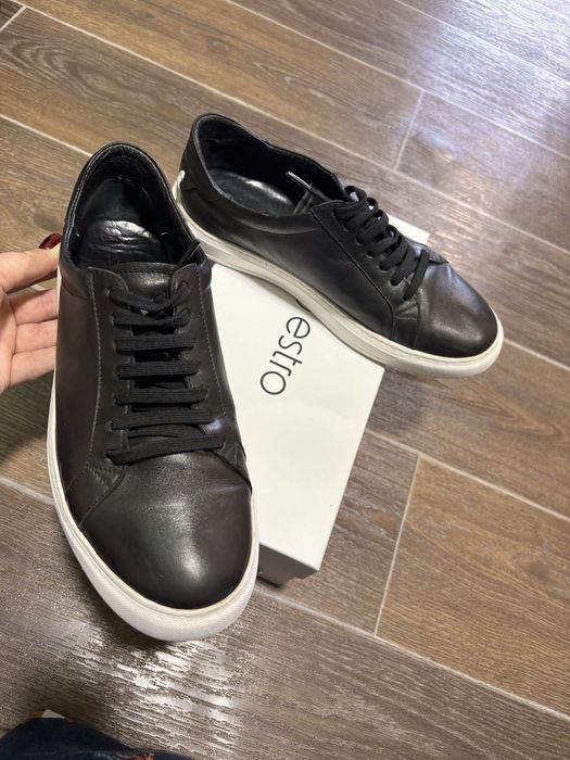 Кеди ,кросівки жіночі шкіряні Estro  40 розмір