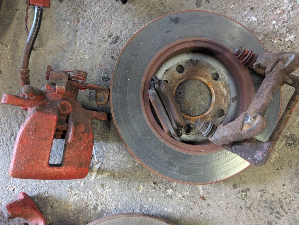 SWAP hamulcy 320 Audi a4 b6