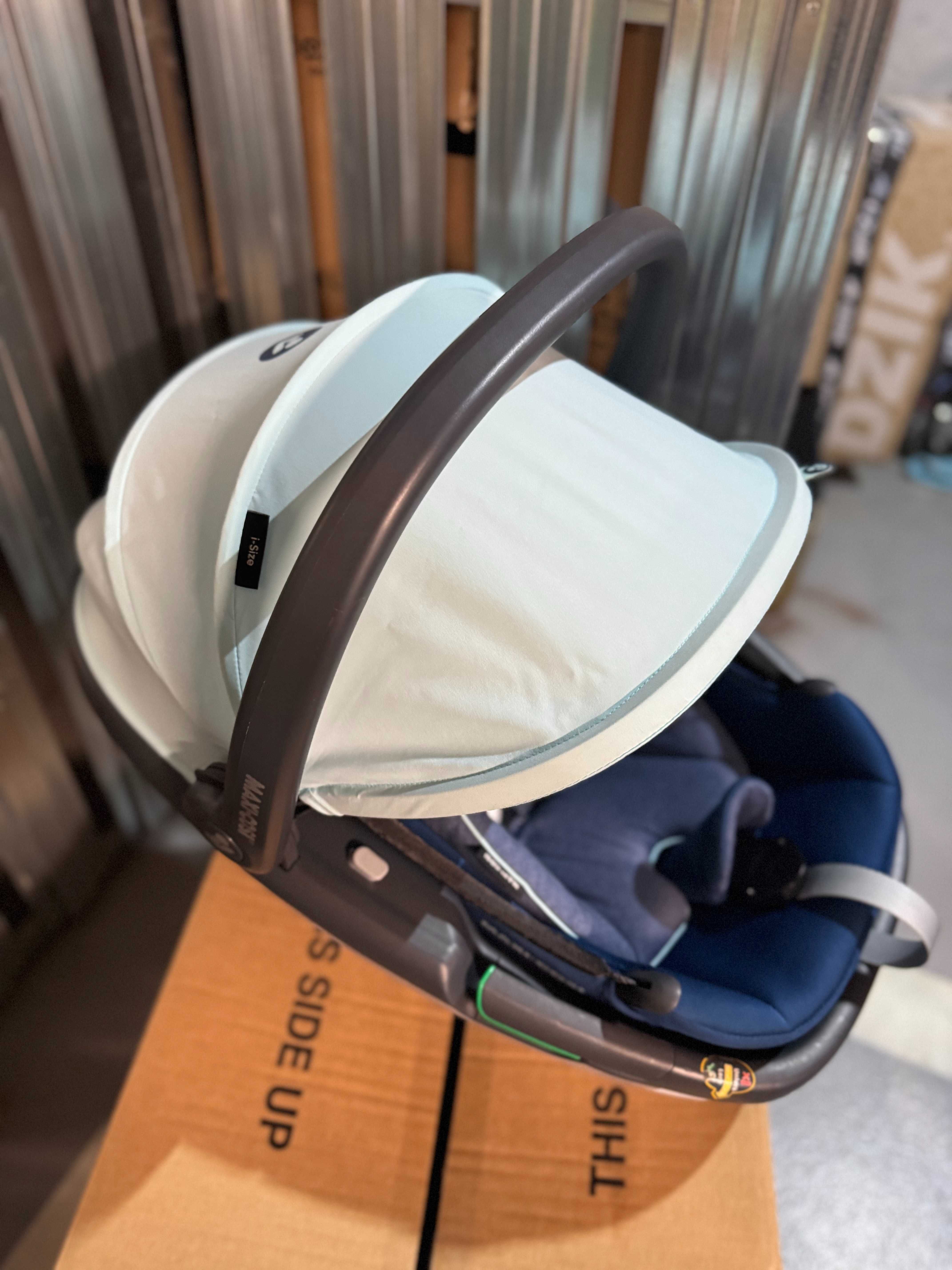 Maxi Cosi Coral 40-75 cm < 12 KG do fotelika FamilyFix3