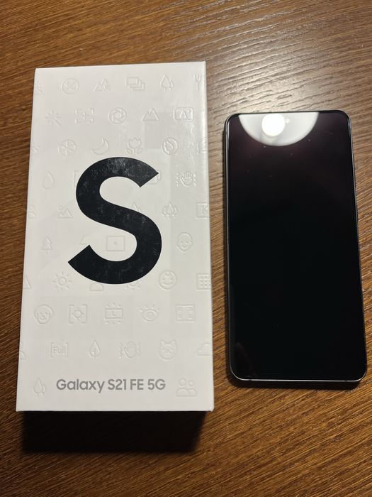 Zestaw telefon samsung S21 FE +smartwatch galaxy watch 5