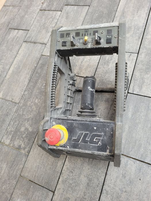 Sprzedam joystick do zwyżki yzki
