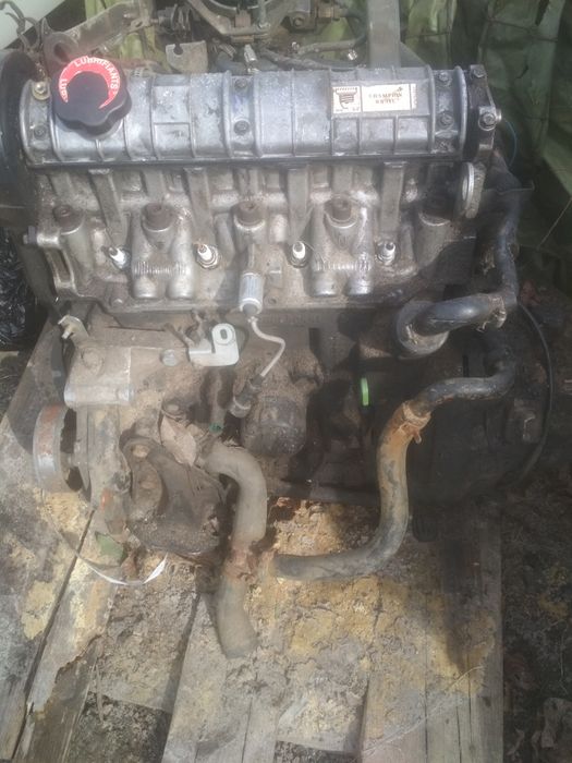 Двигателя ГБЦ  Рено 21 -25 бензин 1.7-2.2 та дизель 2.1