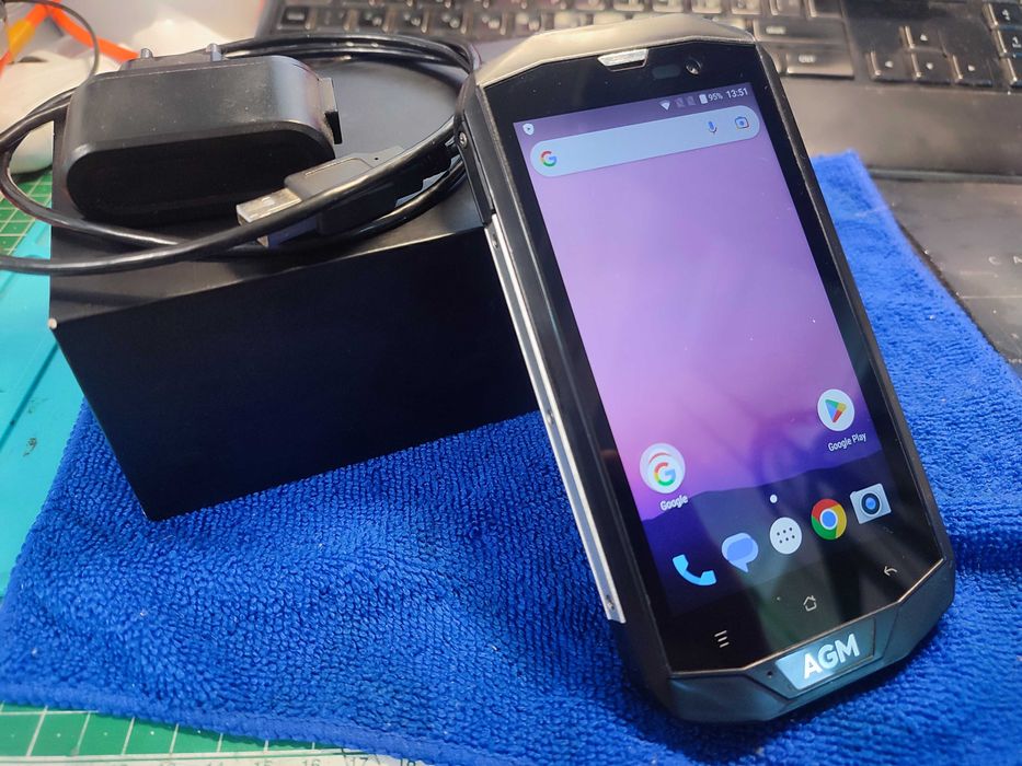 Захищений смартфон  AGM A8 3/32Гб IP68