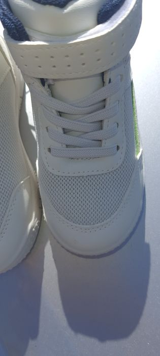 Кросівки, хайтопи дитячі 25