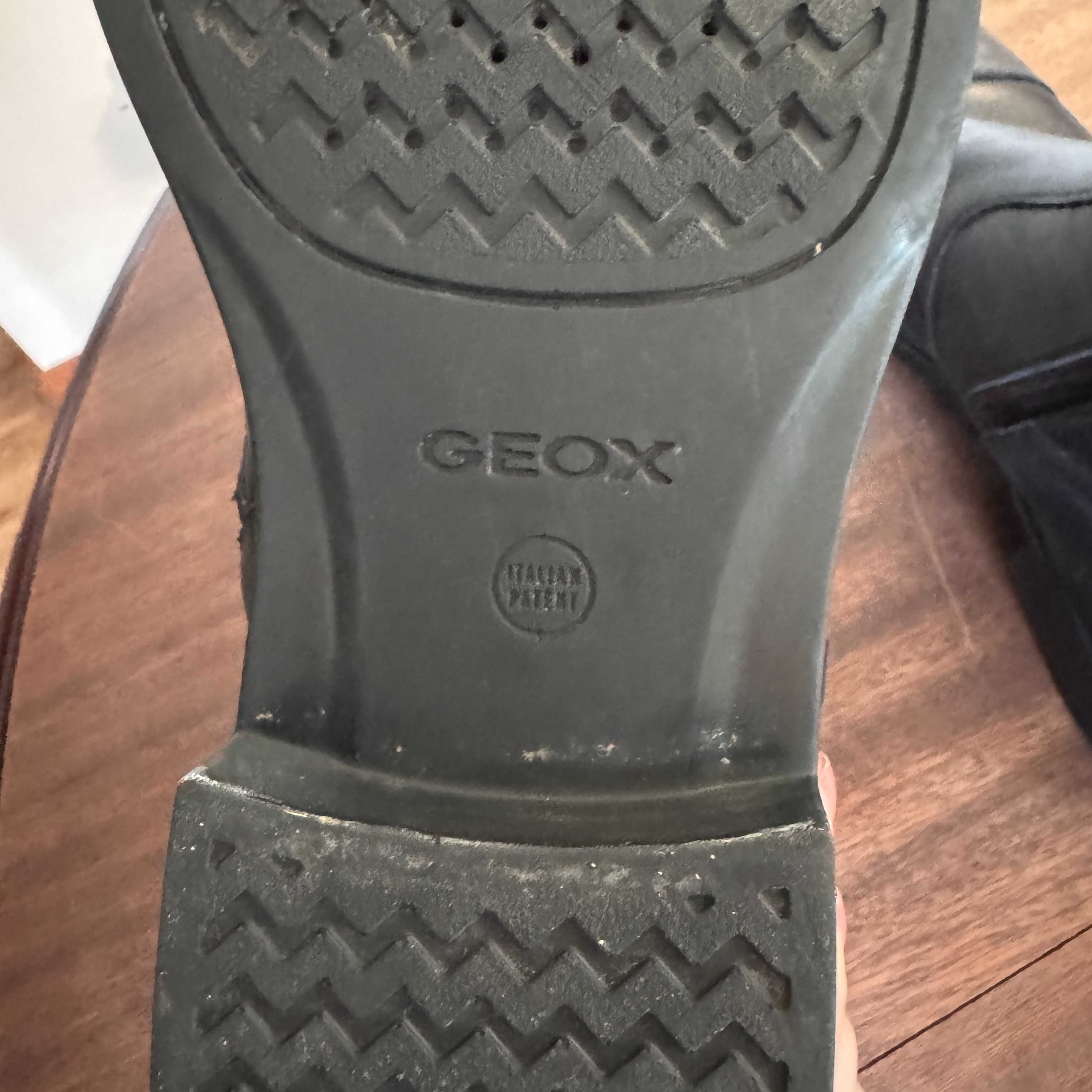 Bota cor Preta Geox
